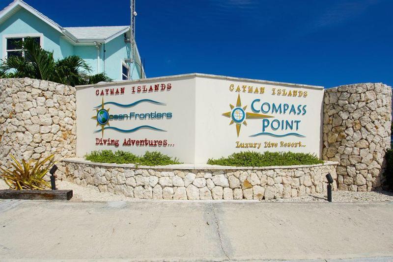 Compass Point Dive Resort Gun Bay Exterior foto